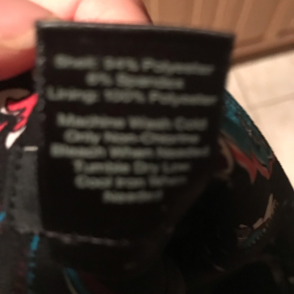 Ann Taylor skirt, Size 6, Like-New. - Picture 3 of 4